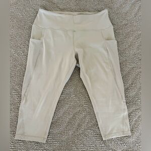 Women's Cream Cropped Athleisure Leggings